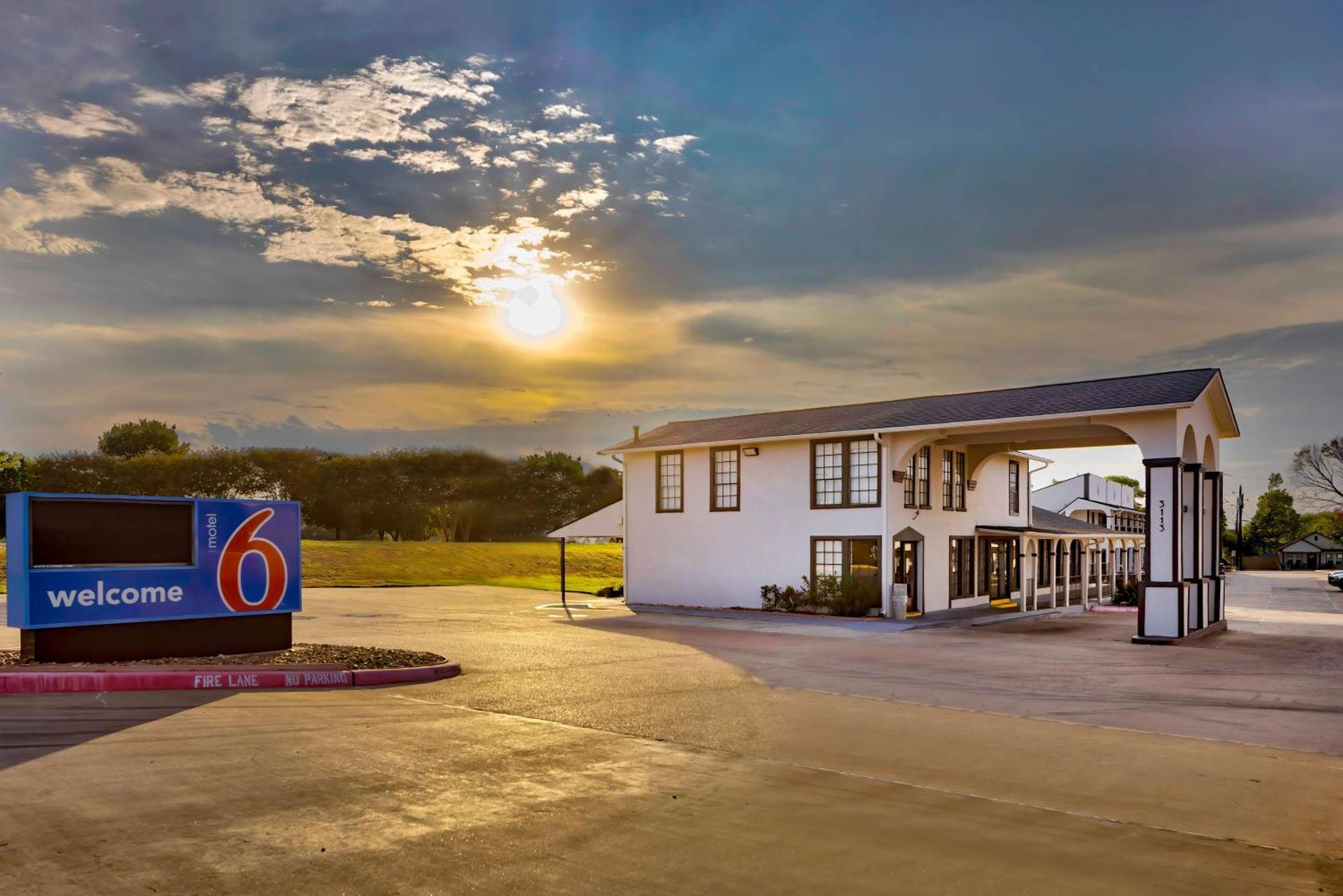 Motel 6-Bryan, Tx - College Station Εξωτερικό φωτογραφία